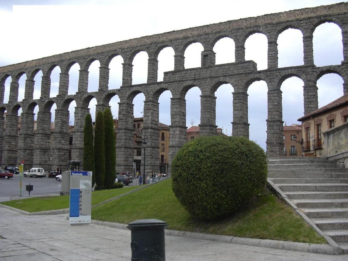 Real Segovia Apartments By Recordis Hotels Eksteriør bilde