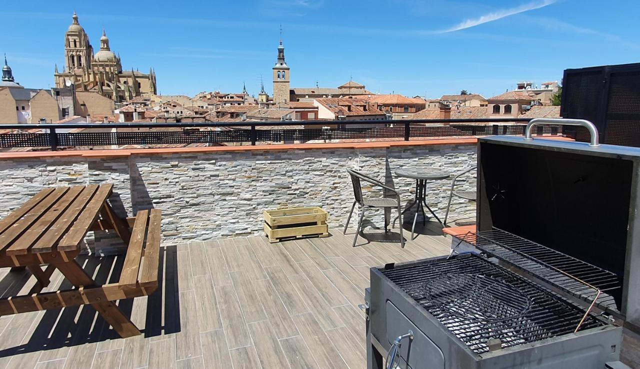 Real Segovia Apartments By Recordis Hotels Eksteriør bilde