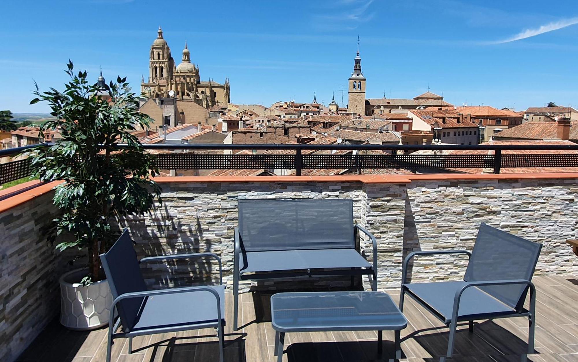Real Segovia Apartments By Recordis Hotels Eksteriør bilde