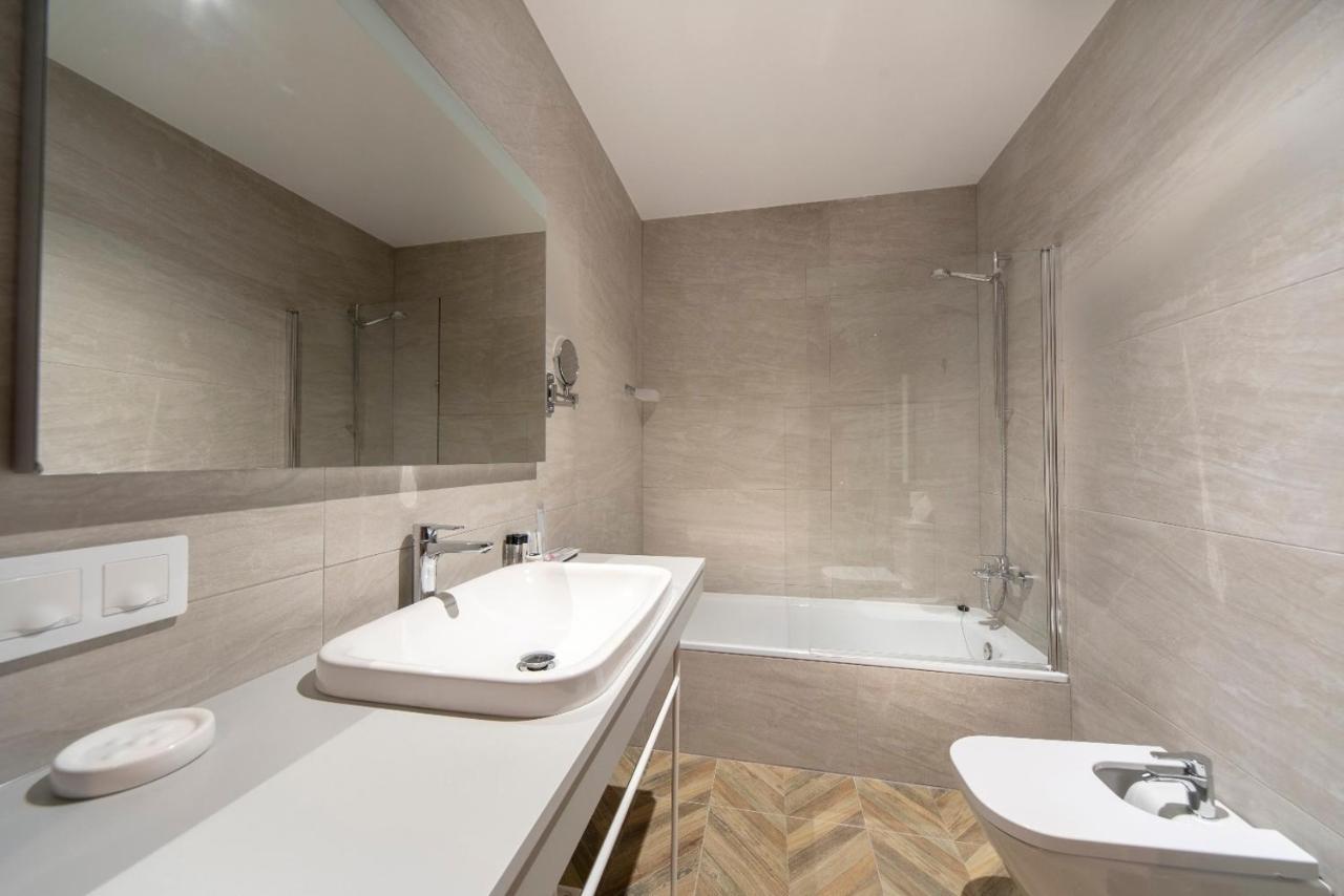 Real Segovia Apartments By Recordis Hotels Eksteriør bilde
